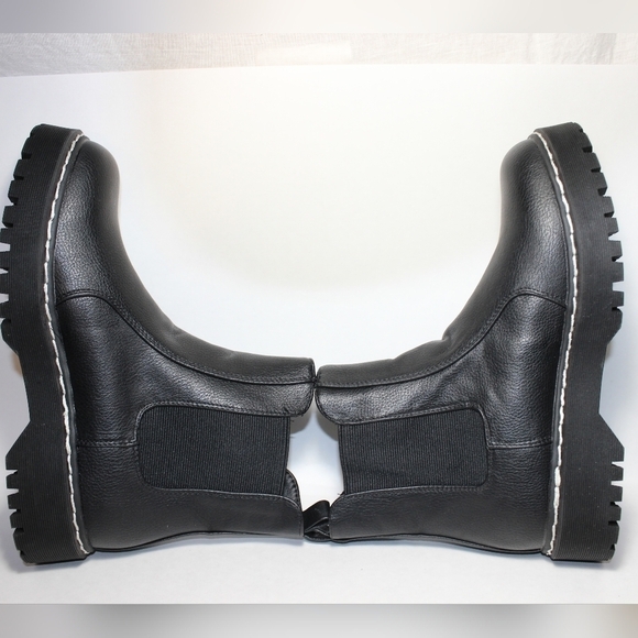 Sincerely Jules Hippie Chelsea Boot - Picture 5 of 7